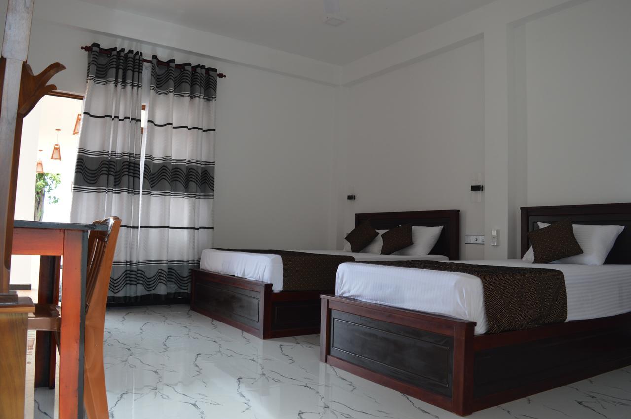 Blue Wings Guest house Trincomalee